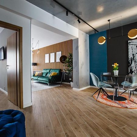 Central Designer Loft At Eas Residence オラデア エクステリア 写真